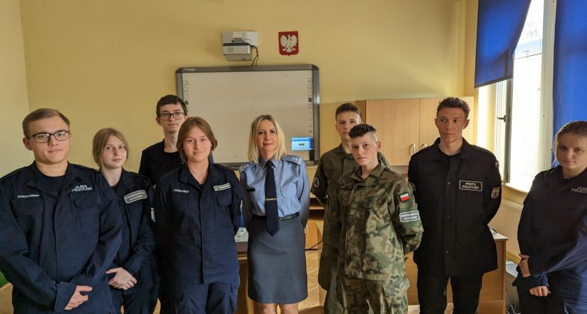 Obóz klas mundurowych w Kampusie Szkoły Wyższej Wymiaru Sprawiedliwości w Kaliszu